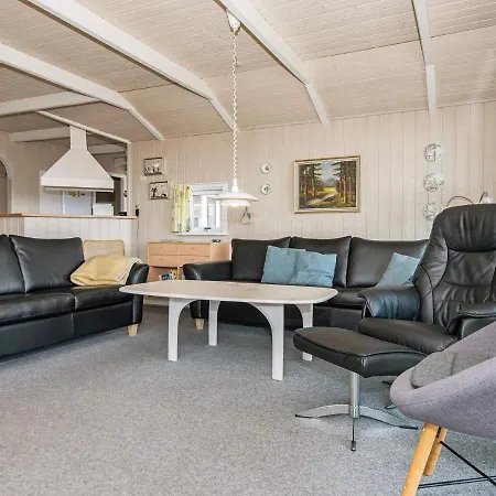 Сasa de vacaciones 8 Person In Sjolund-by Traum *