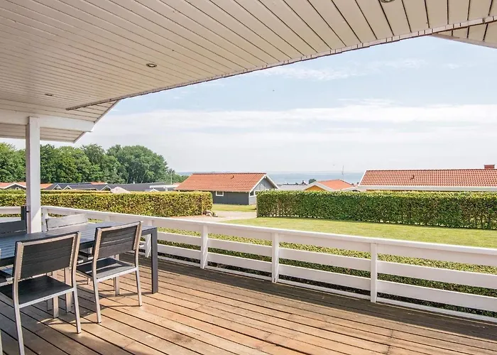 8 Person In Sjolund-by Traum Vakantiehuis